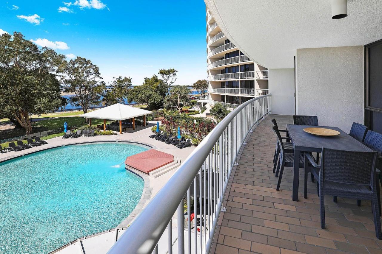 Gemini Resort Caloundra Exteriör bild