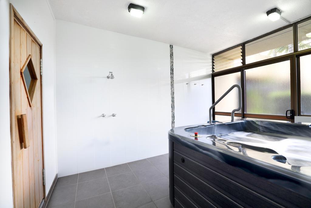Gemini Resort Caloundra Exteriör bild